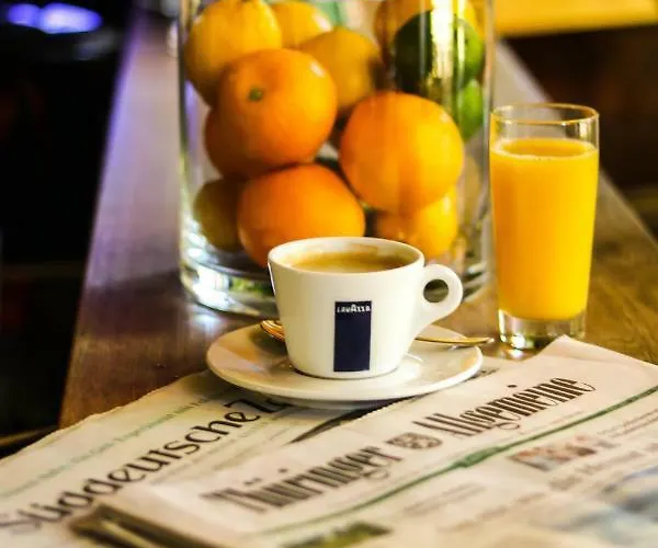 ダブル B ホステル